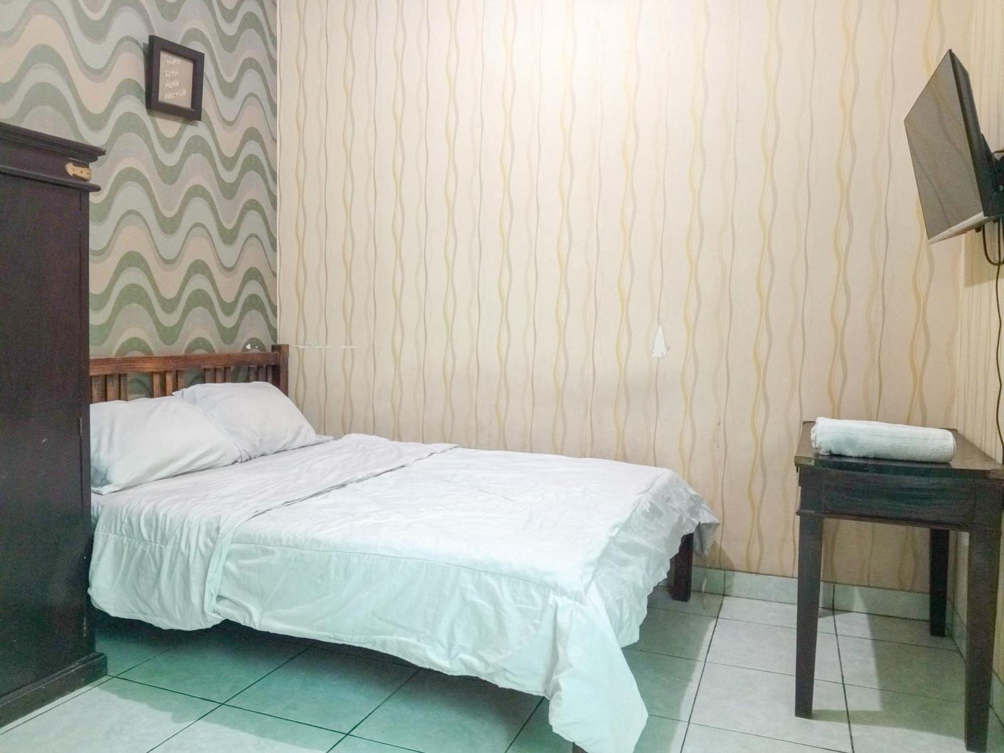 Trihakso Guest House Near Kaliurang Redpartner Sleman  Bagian luar foto