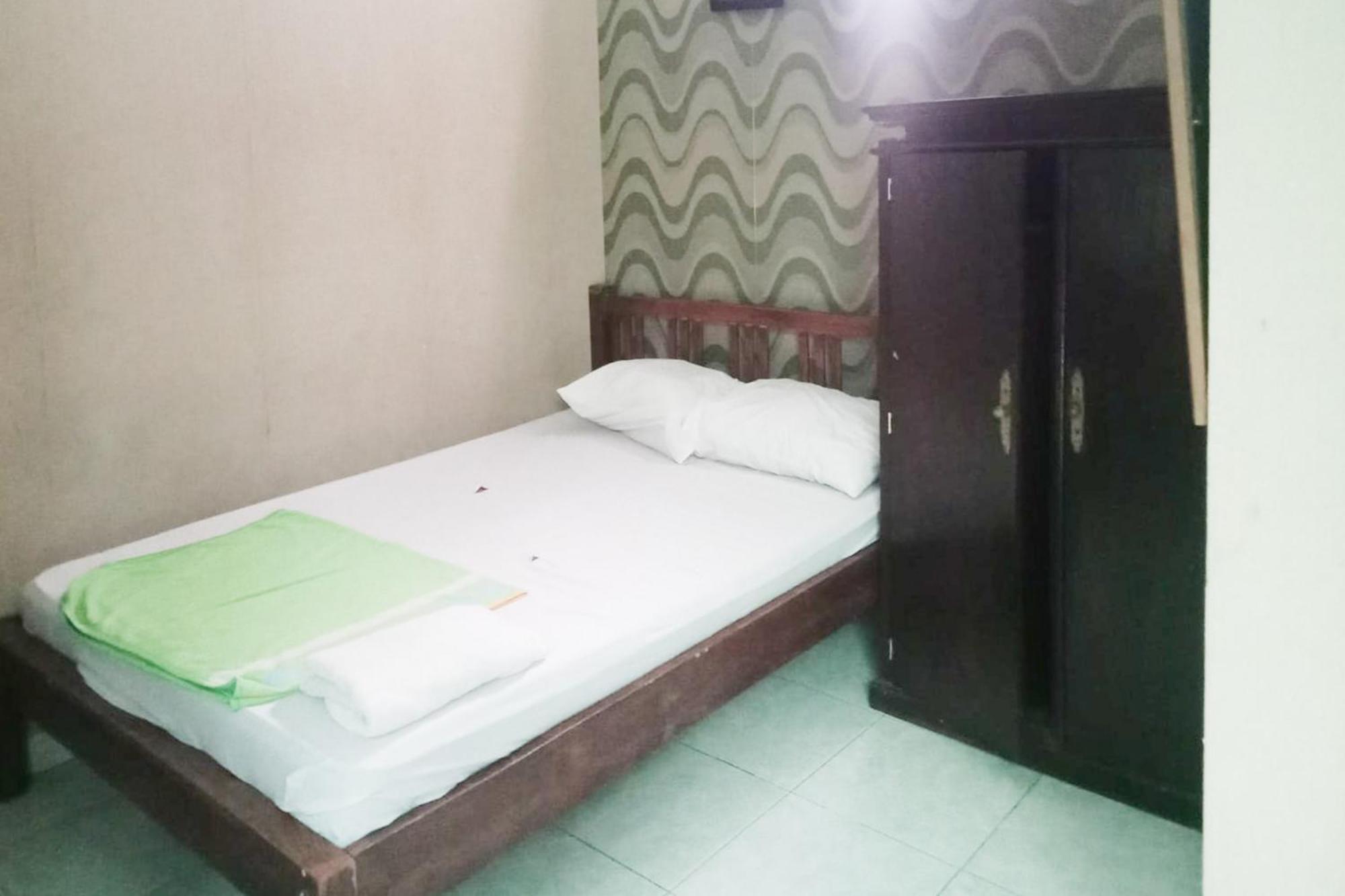 Trihakso Guest House Near Kaliurang Redpartner Sleman  Bagian luar foto